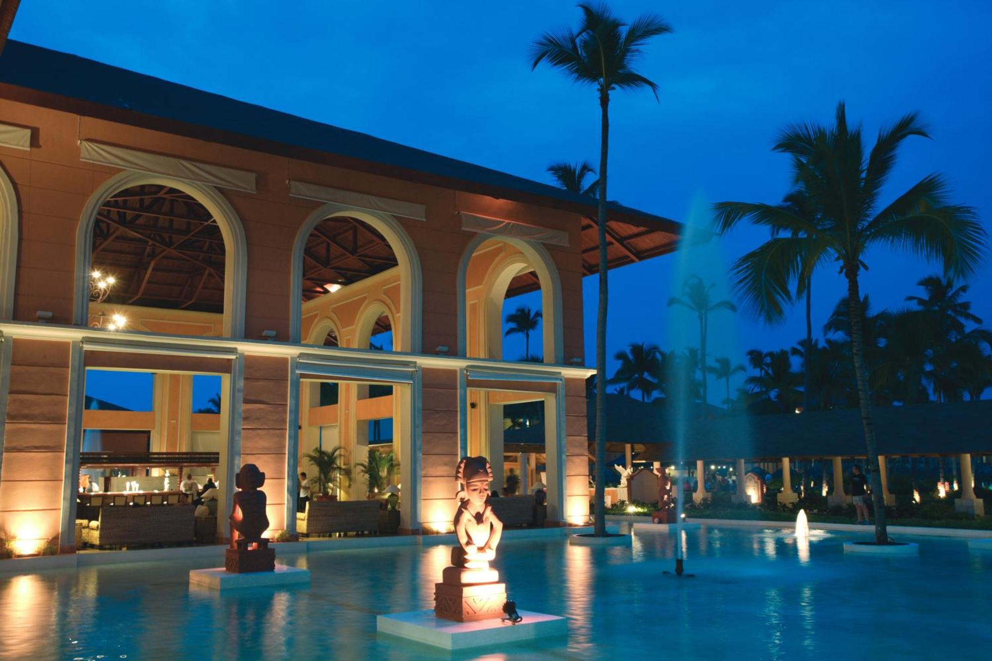 Majestic Colonial Punta Cana (Adults Only) Eksteriør bilde The Royal Mirage Hotel