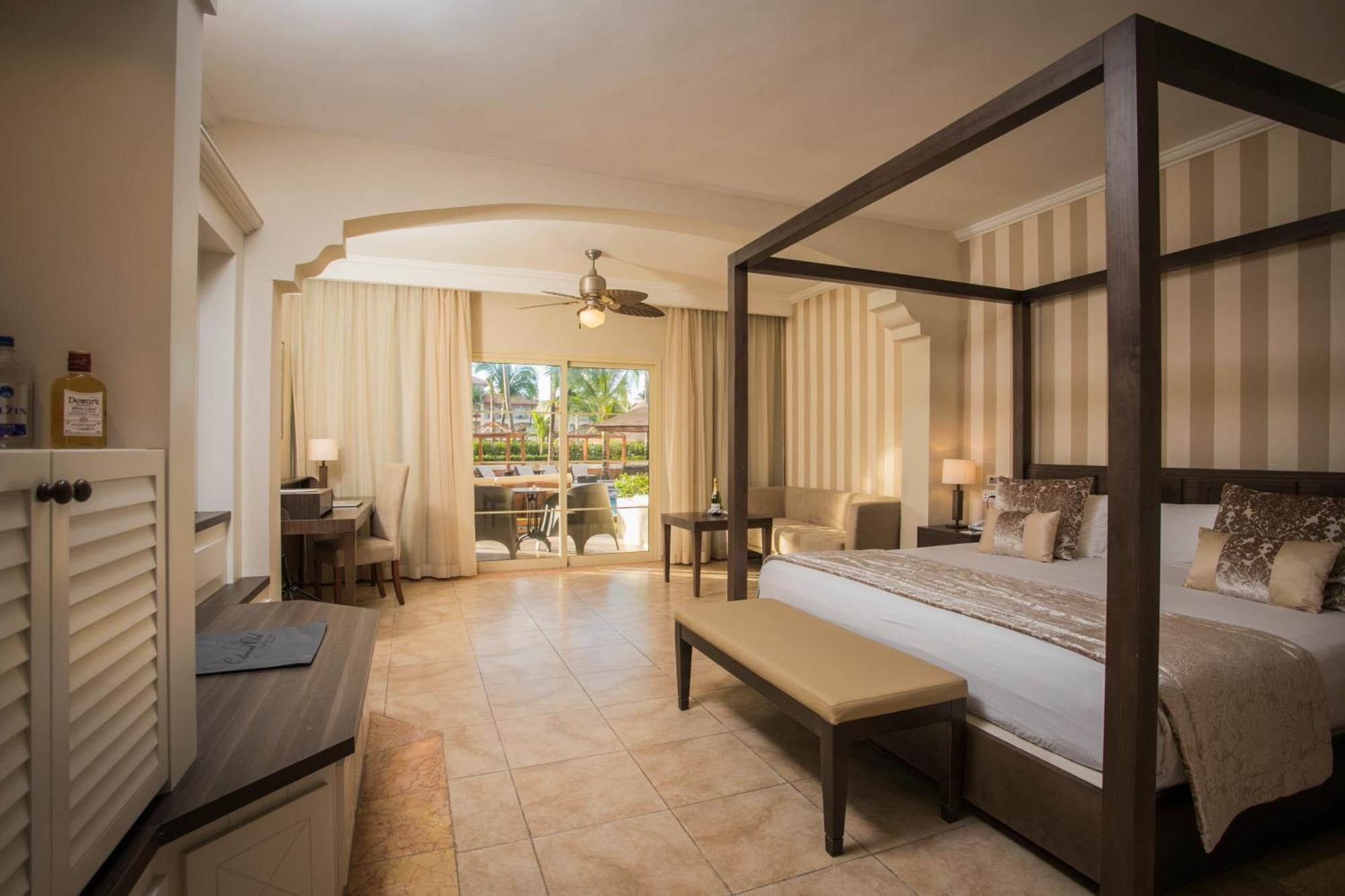 Majestic Colonial Punta Cana (Adults Only) Eksteriør bilde Junior Suite