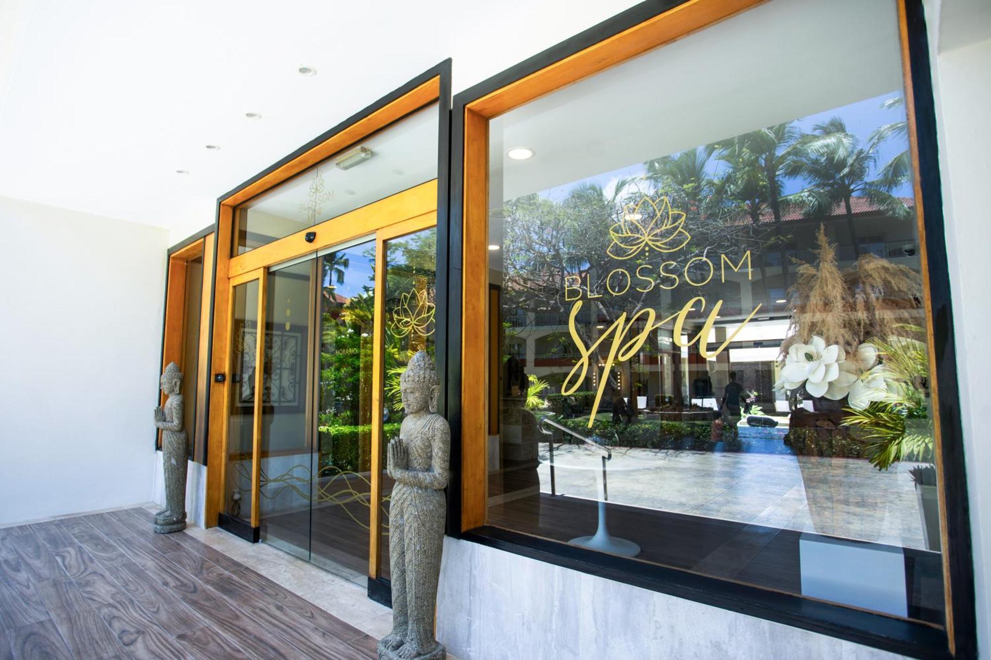 Majestic Colonial Punta Cana (Adults Only) Eksteriør bilde Blossom Spa