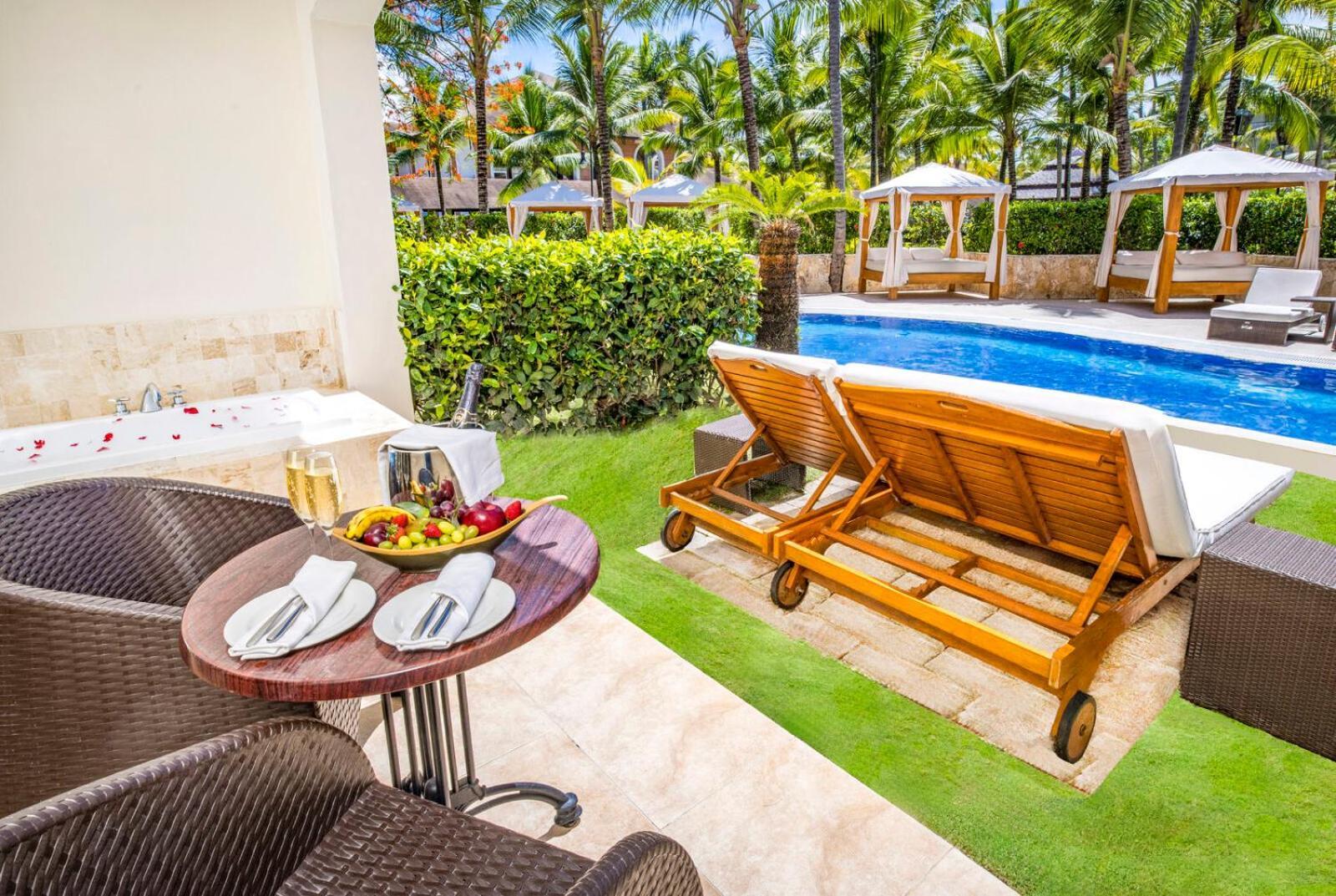 Majestic Colonial Punta Cana (Adults Only) Eksteriør bilde Hard Rock Hotel & Casino Punta Cana