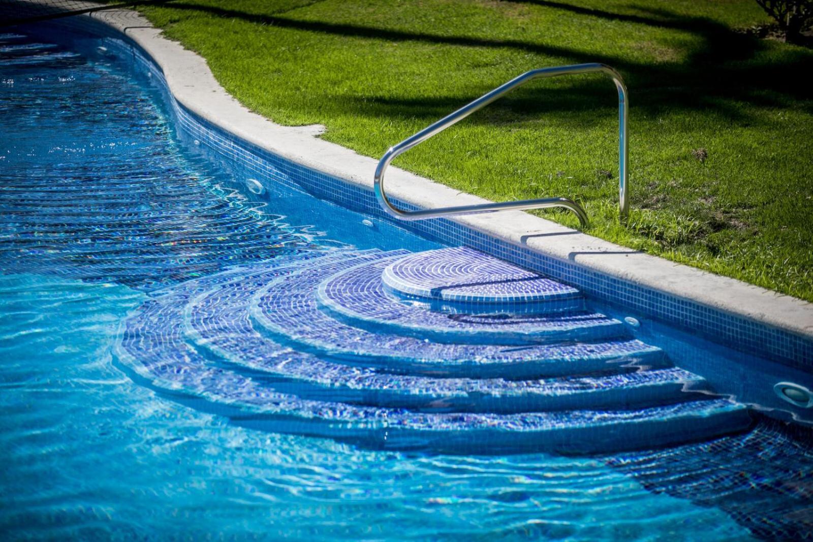 Majestic Colonial Punta Cana (Adults Only) Eksteriør bilde A swimming pool